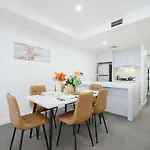 Live On The Iconic Sydney Cbd Wharf With Family