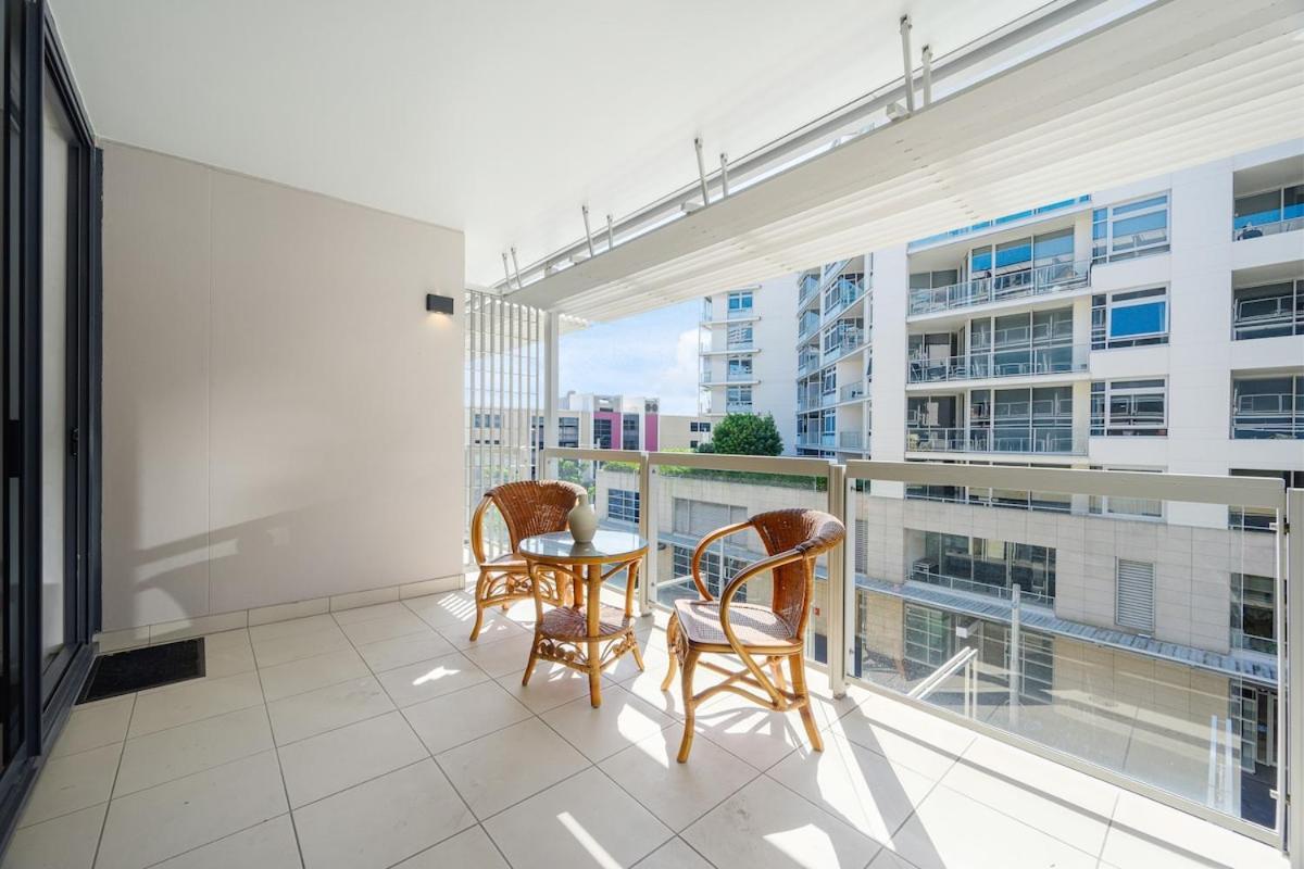 Live On The Iconic Cbd Wharf With Family Apartment