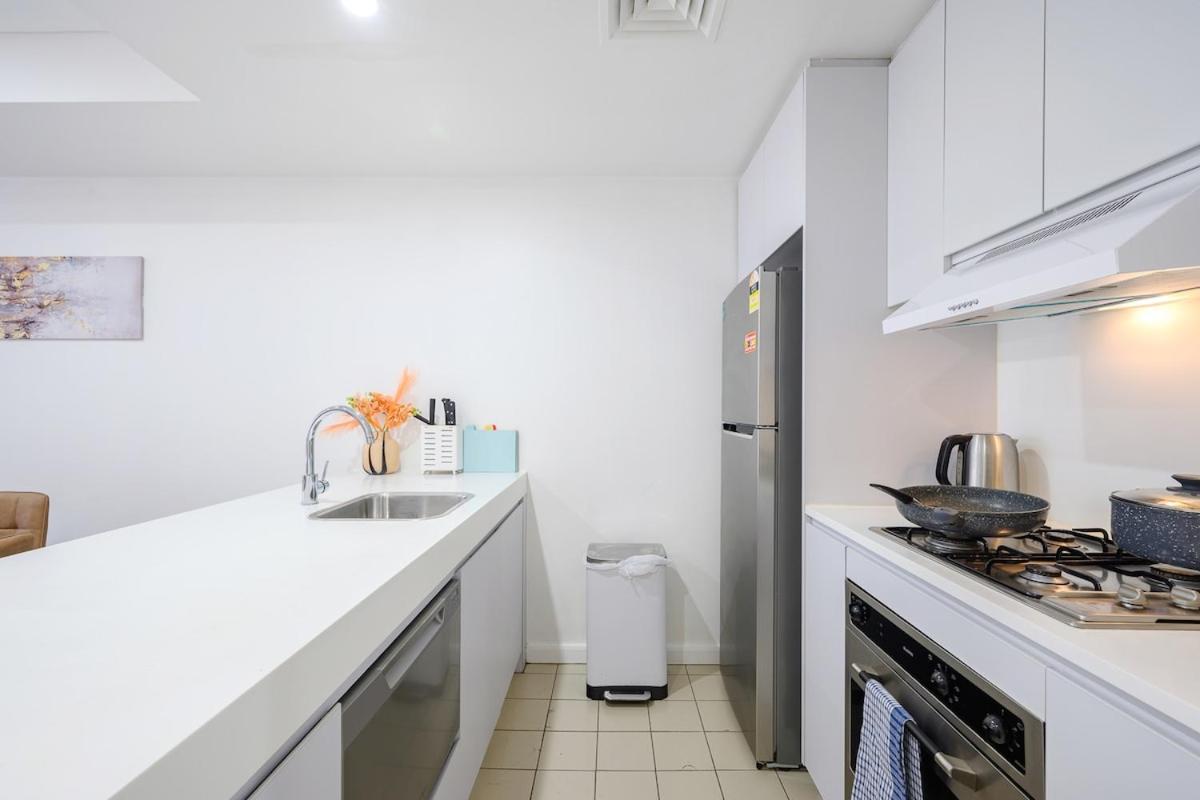 Apartment Live On The Iconic Cbd Wharf With Family Sydney