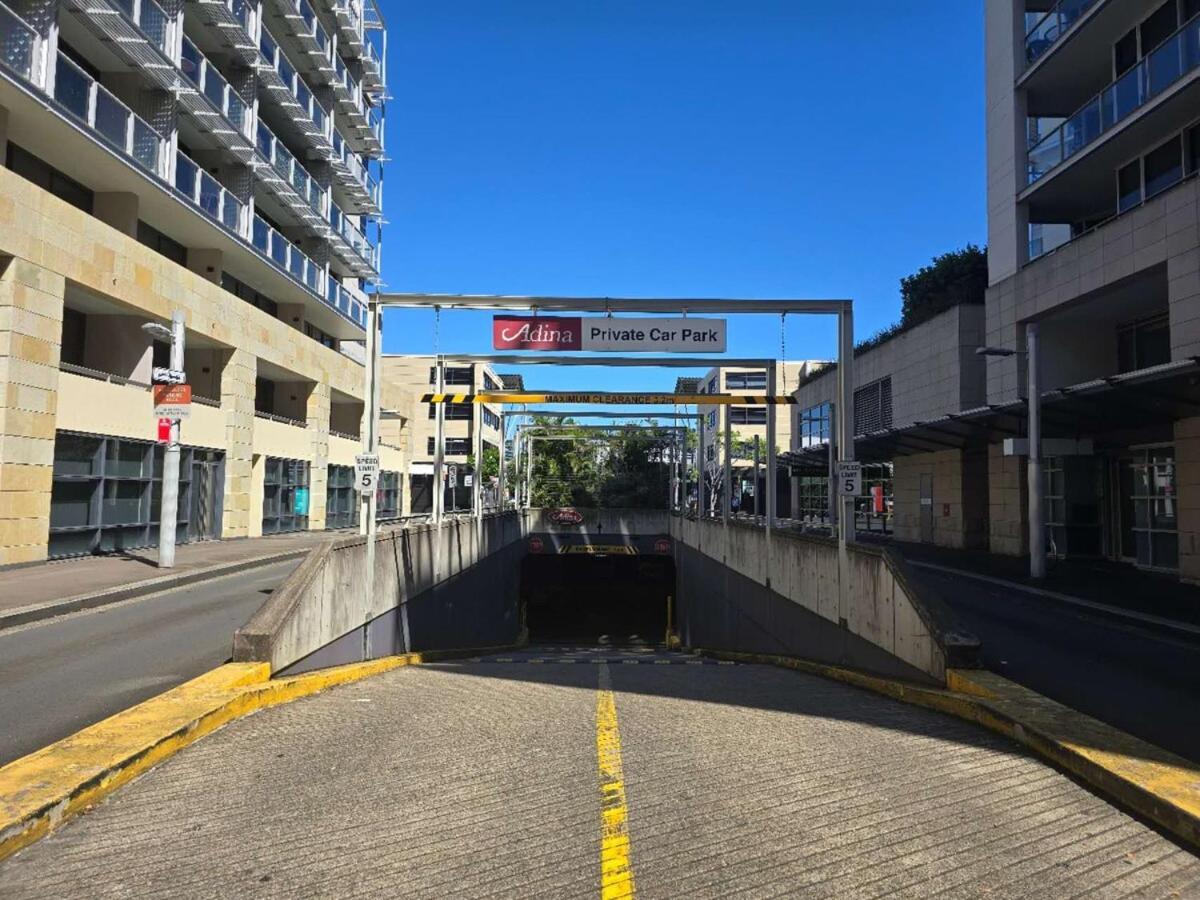 Apartment Live On The Iconic Cbd Wharf With Family