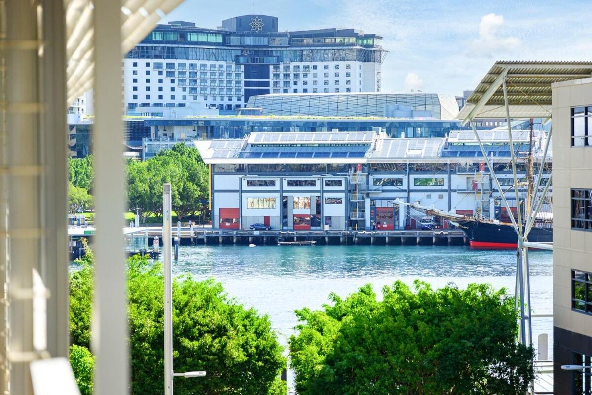 Live On The Iconic Cbd Wharf With Family *