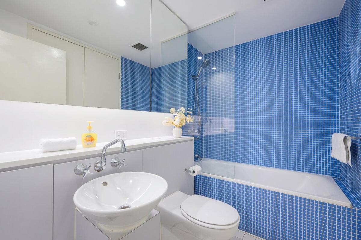 Apartment Live On The Iconic Cbd Wharf With Family *