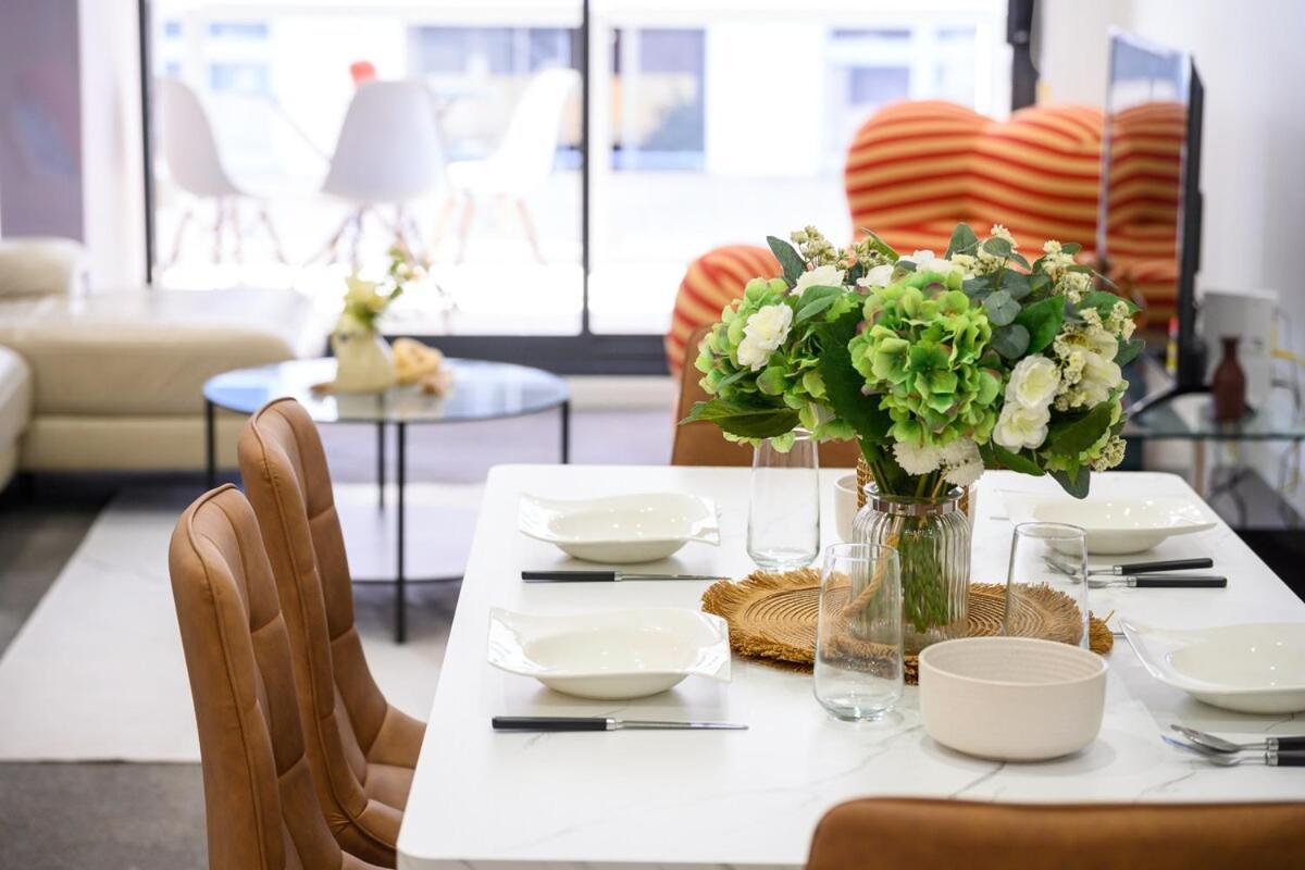 Live On The Iconic Cbd Wharf With Family Apartment Sydney